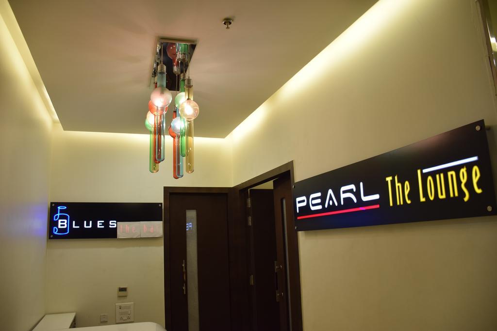 Hotel Alleviate Агра Экстерьер фото